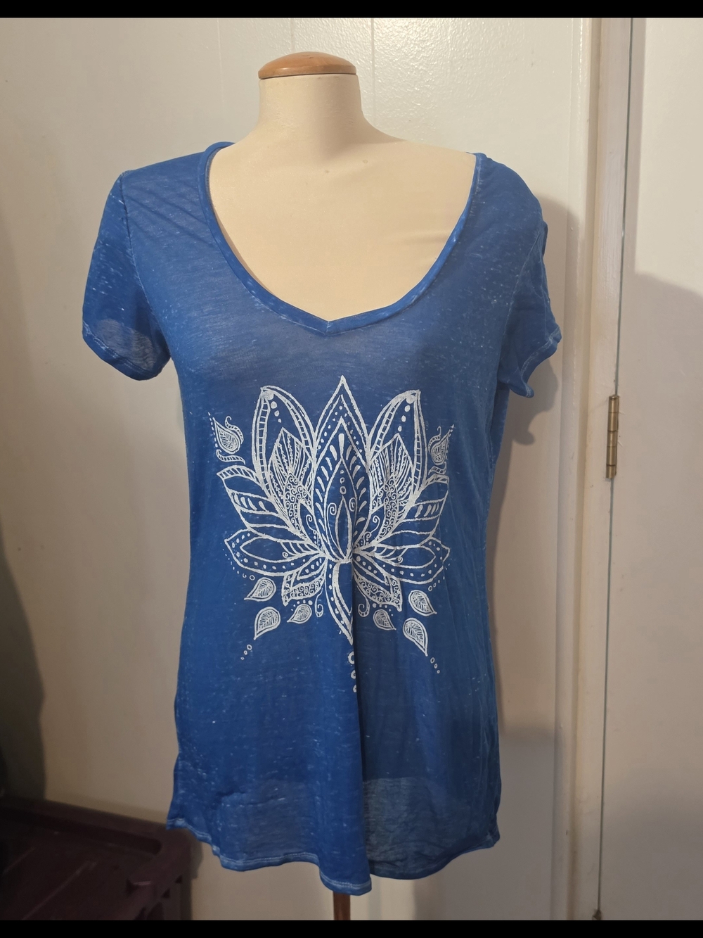 Fifth Sun Blue Lotus V-Neck Graphic Tee